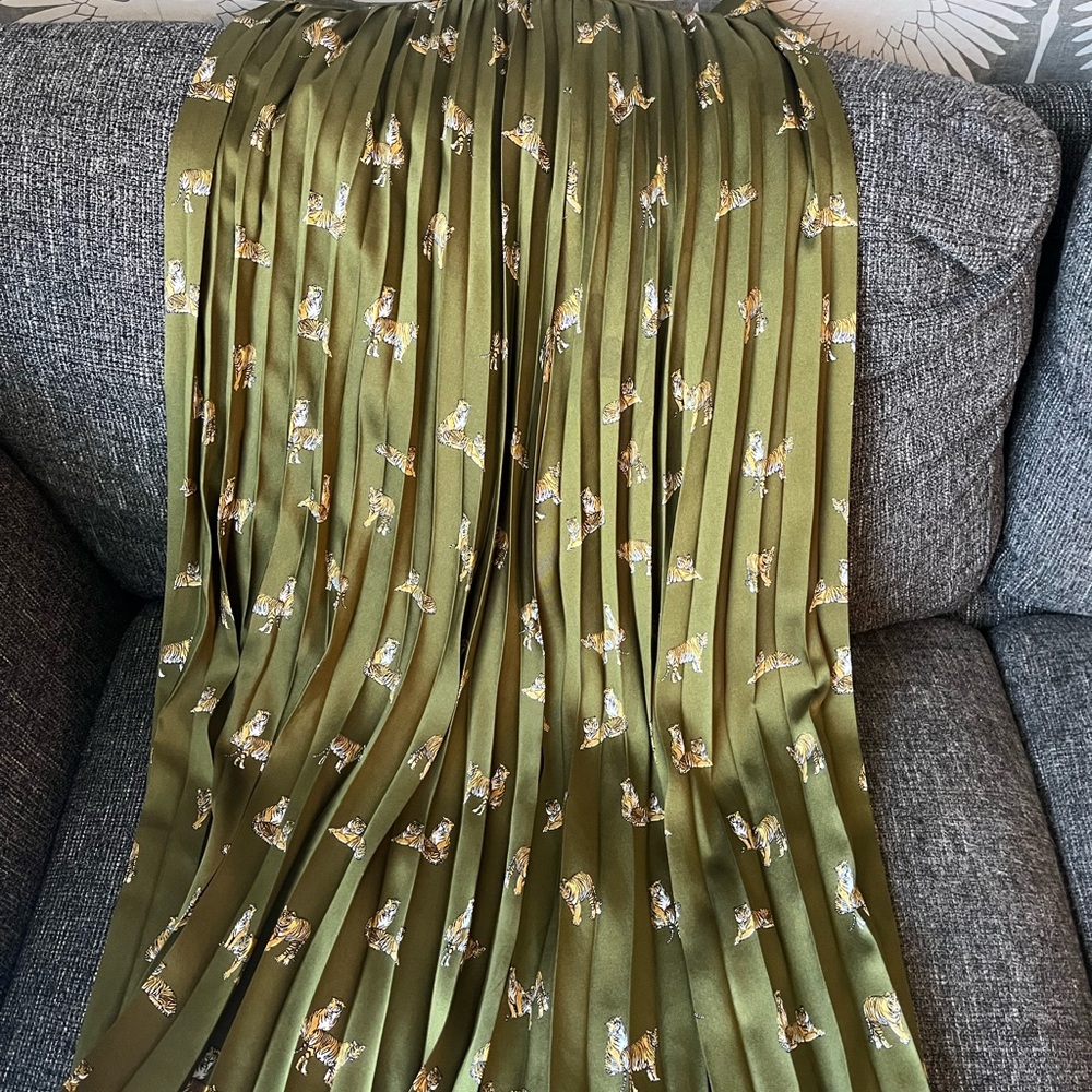 Zara Green Maxi Pleated A-line Skirt